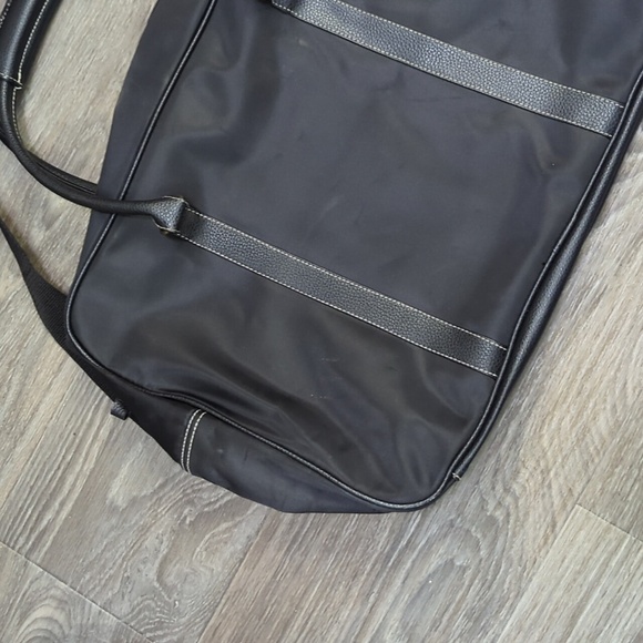 NWOT Elizabeth Arden Black Travel Bag - Picture 3 of 9